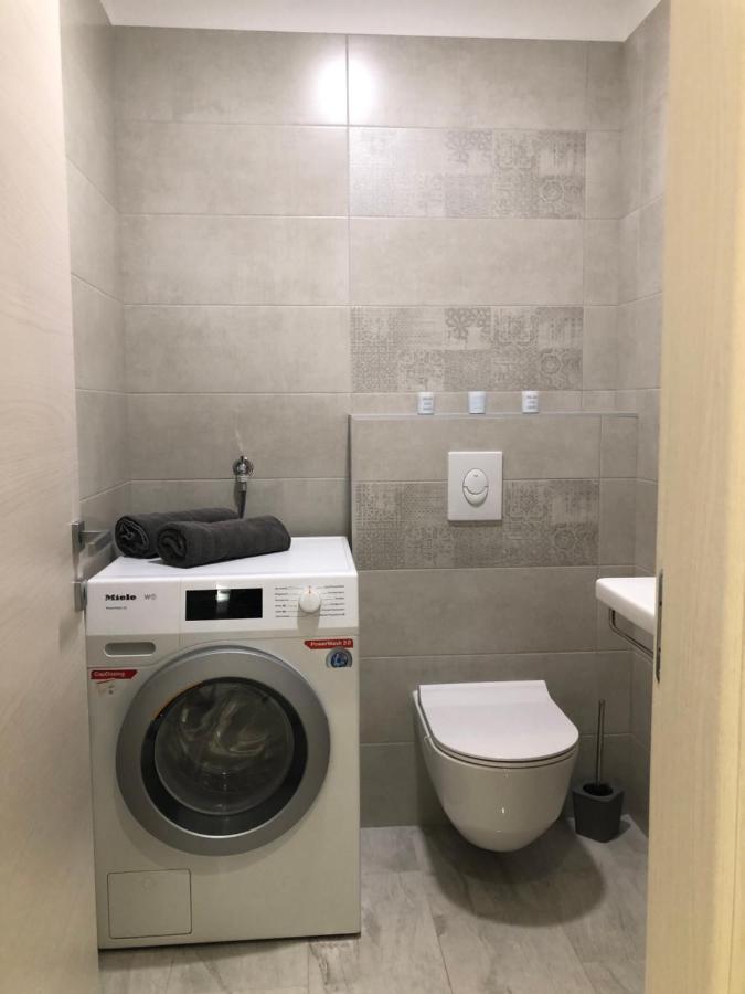 מדולין Sunny Apartment Ana מראה חיצוני תמונה